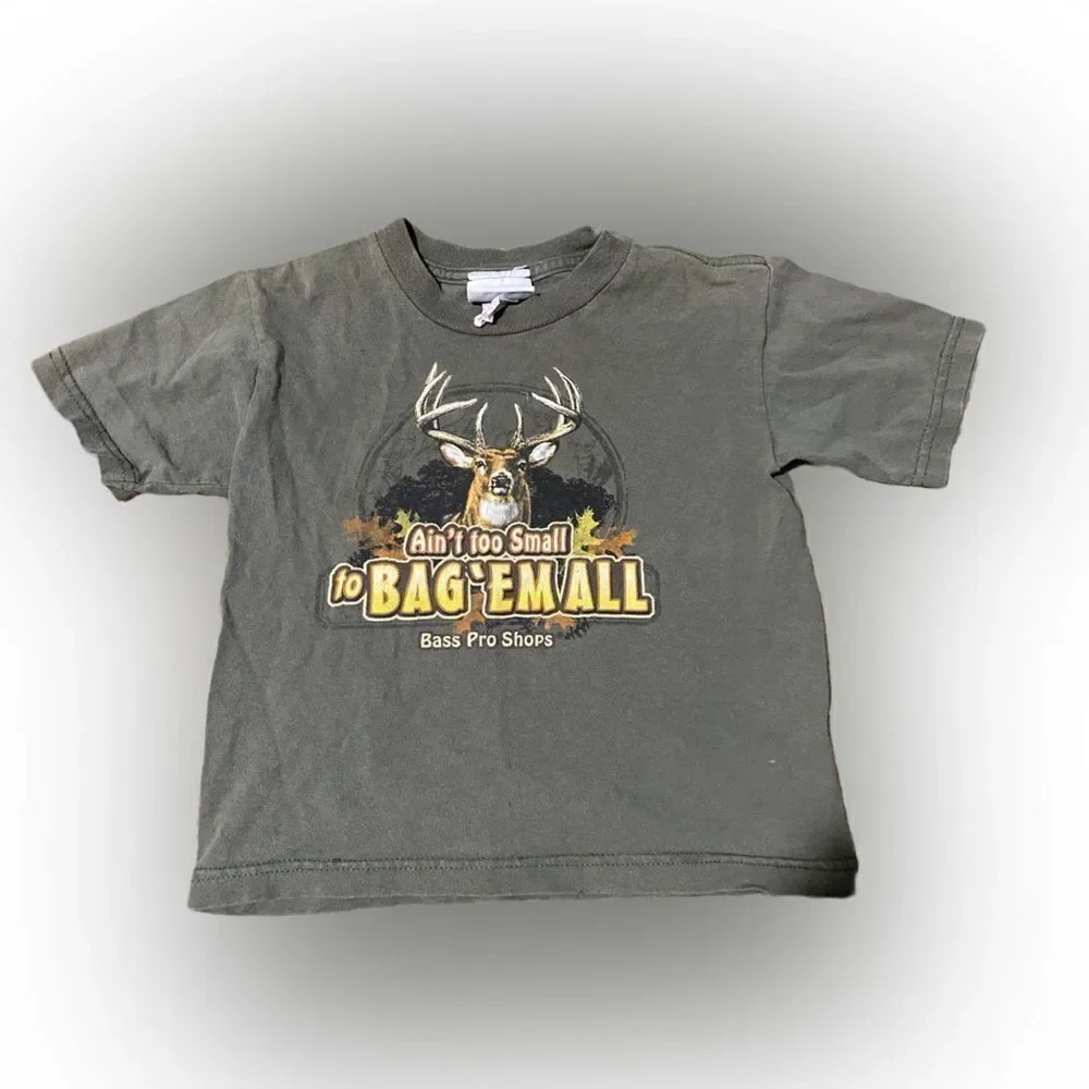 Boys Deer Hunting Ain’t Too Small To Bag ‘Em All Tshirt